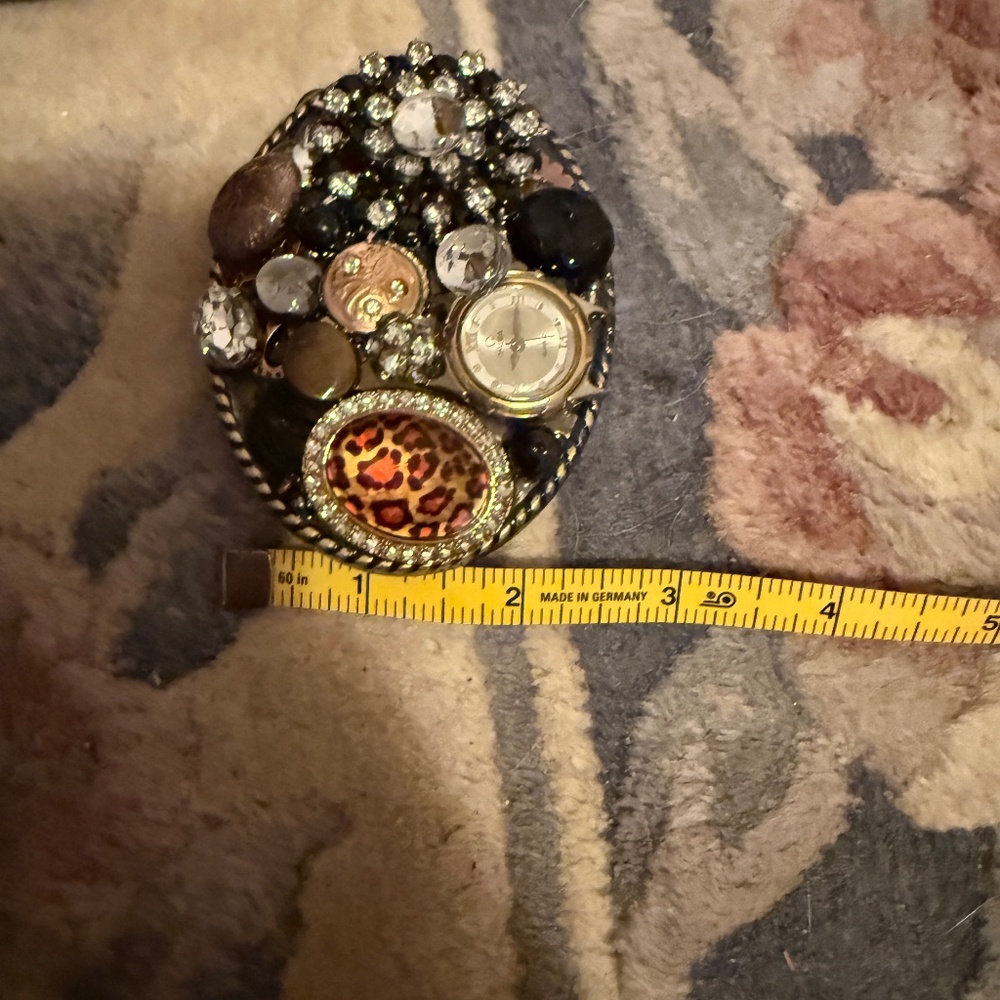 Blinged out belt buckle 3 1/2 x 2 1/2 fits onto 1 1/2 inch belt you supply